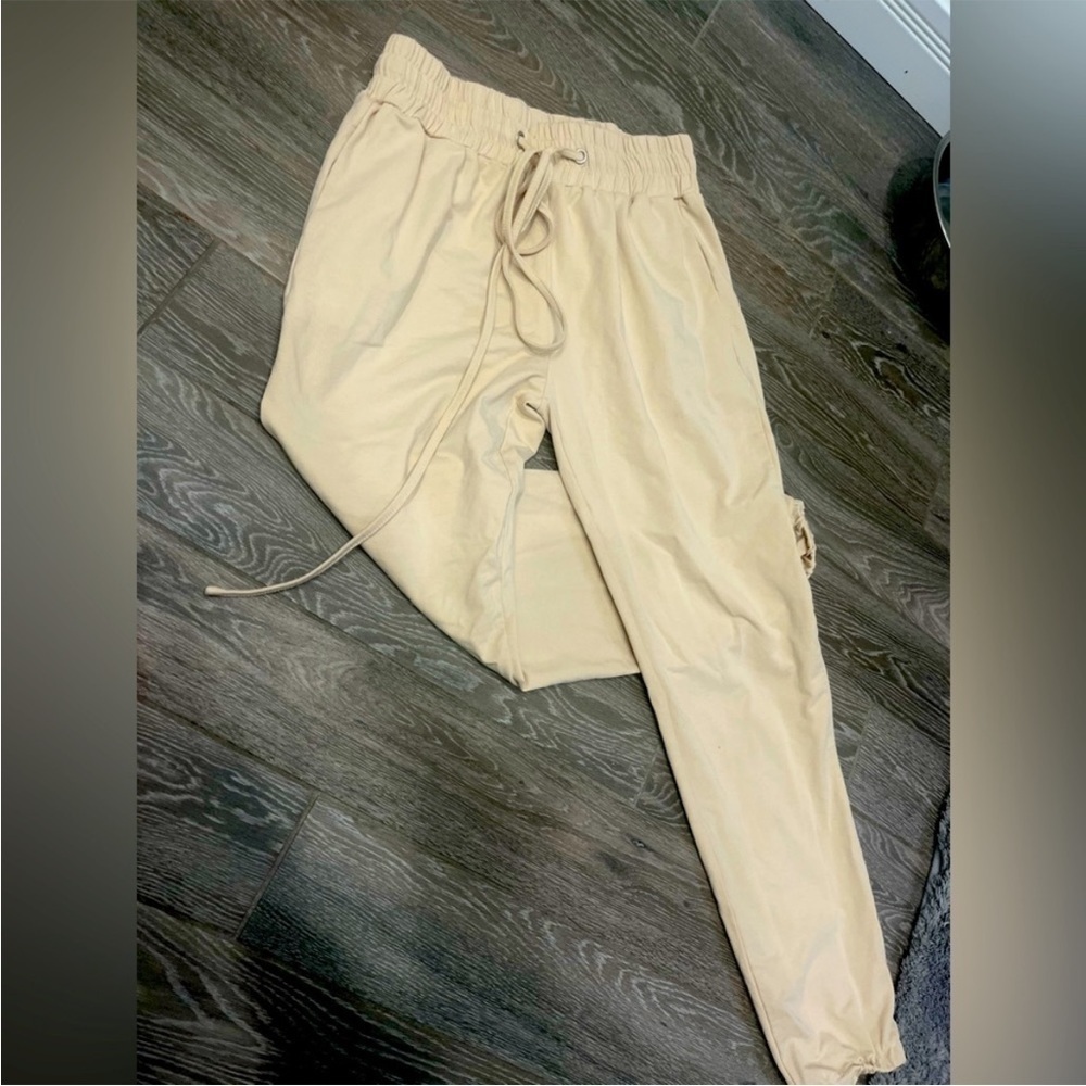 Joggers - Picture 3 of 9